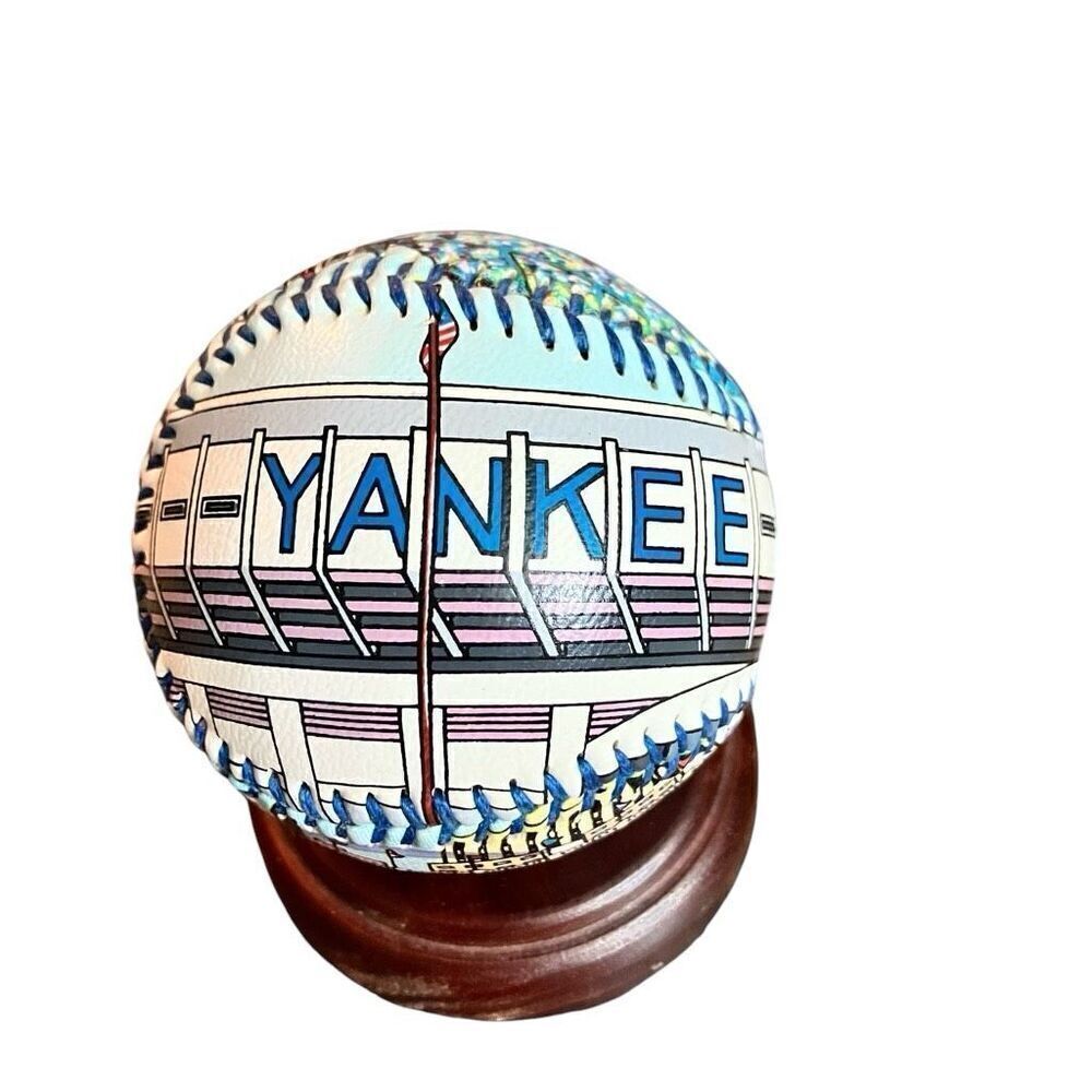 Yankee Stadium Painted Unforgettable 2004 : RARE